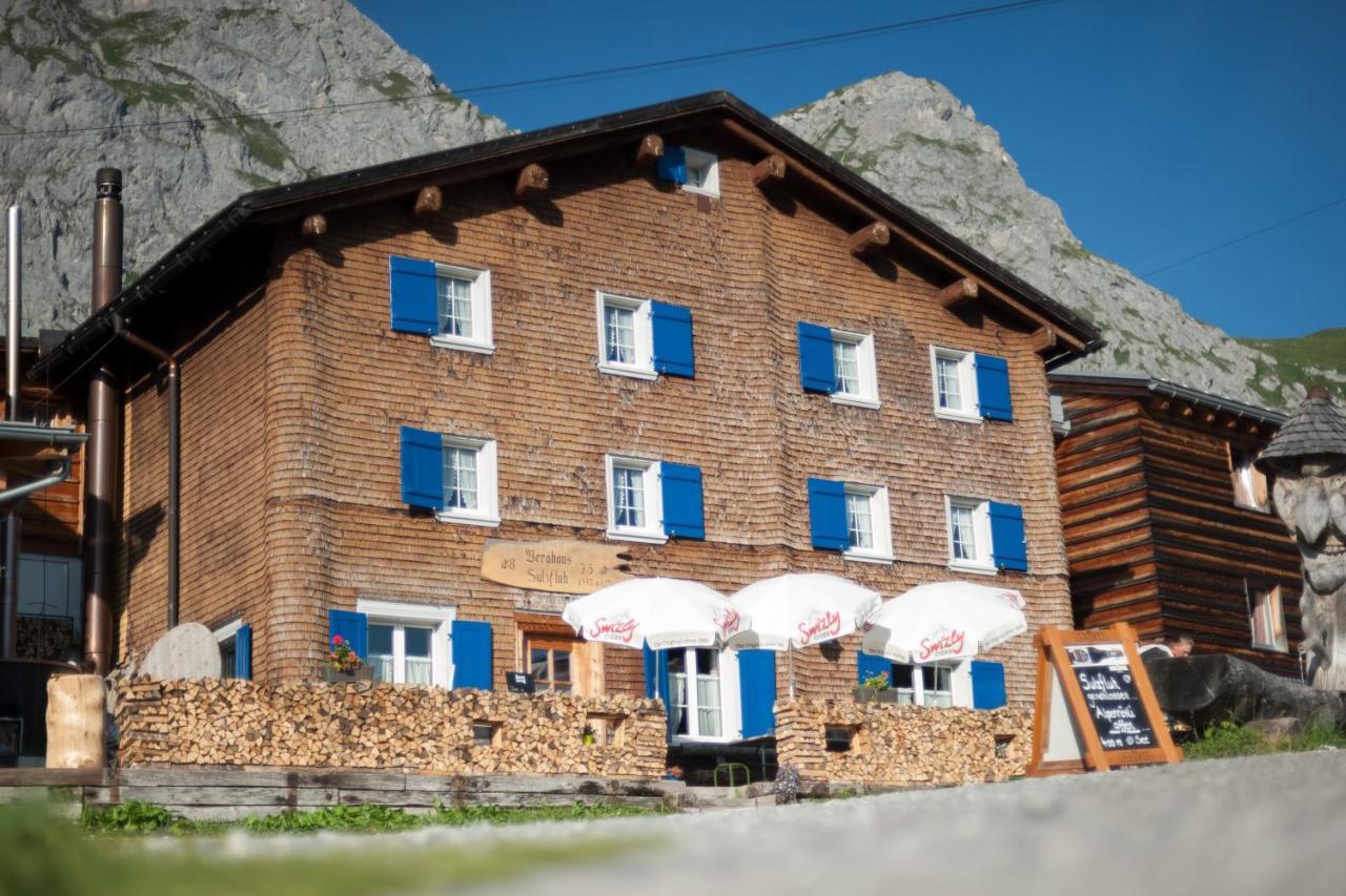 圣安东尼 Berghaus Sulzfluh酒店 外观 照片